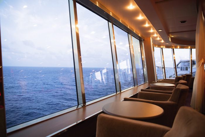 Horizons Lounge & Disco Deck